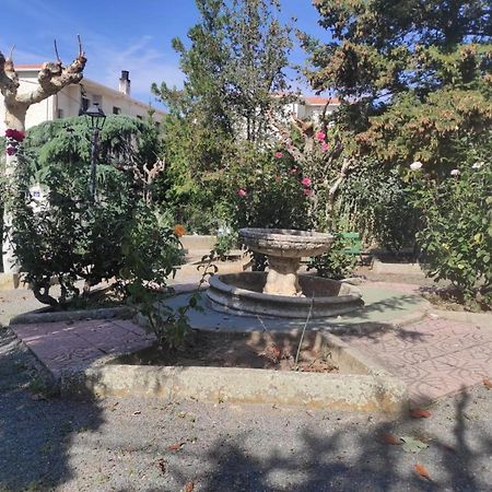 Hostal El Patio Restaurante San Bartolomé de Pinares Exteriér fotografie